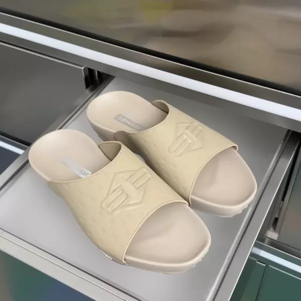 발렌시아가 먼데이 울트라 빈티지 플랫폼 슬리퍼