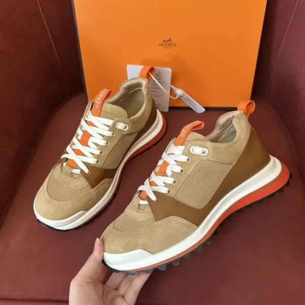 에르메스 리더 스니커즈