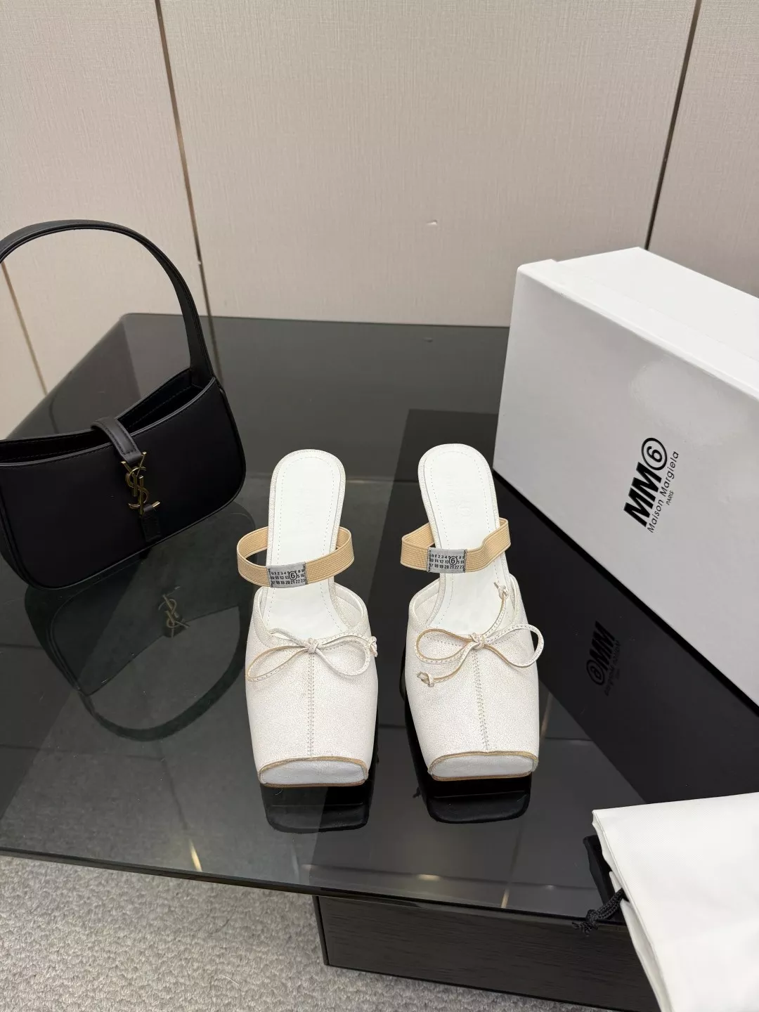 메종마르지엘라 MM6 빈티지 스퀘어토 리본 디테일 뮬 힐 상세 이미지 1