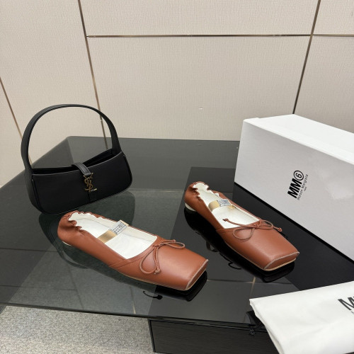 메종마르지엘라 레트로 스퀘어토 리본 밴딩 뮬 플랫