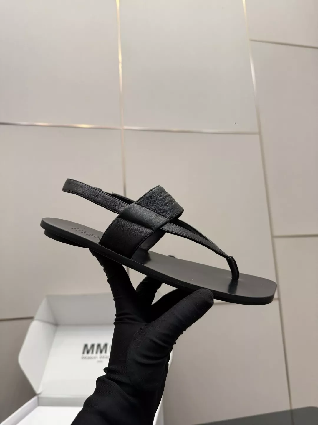 메종마르지엘라 MM6 소프트 레더 쪼리 샌들 상세 이미지 8