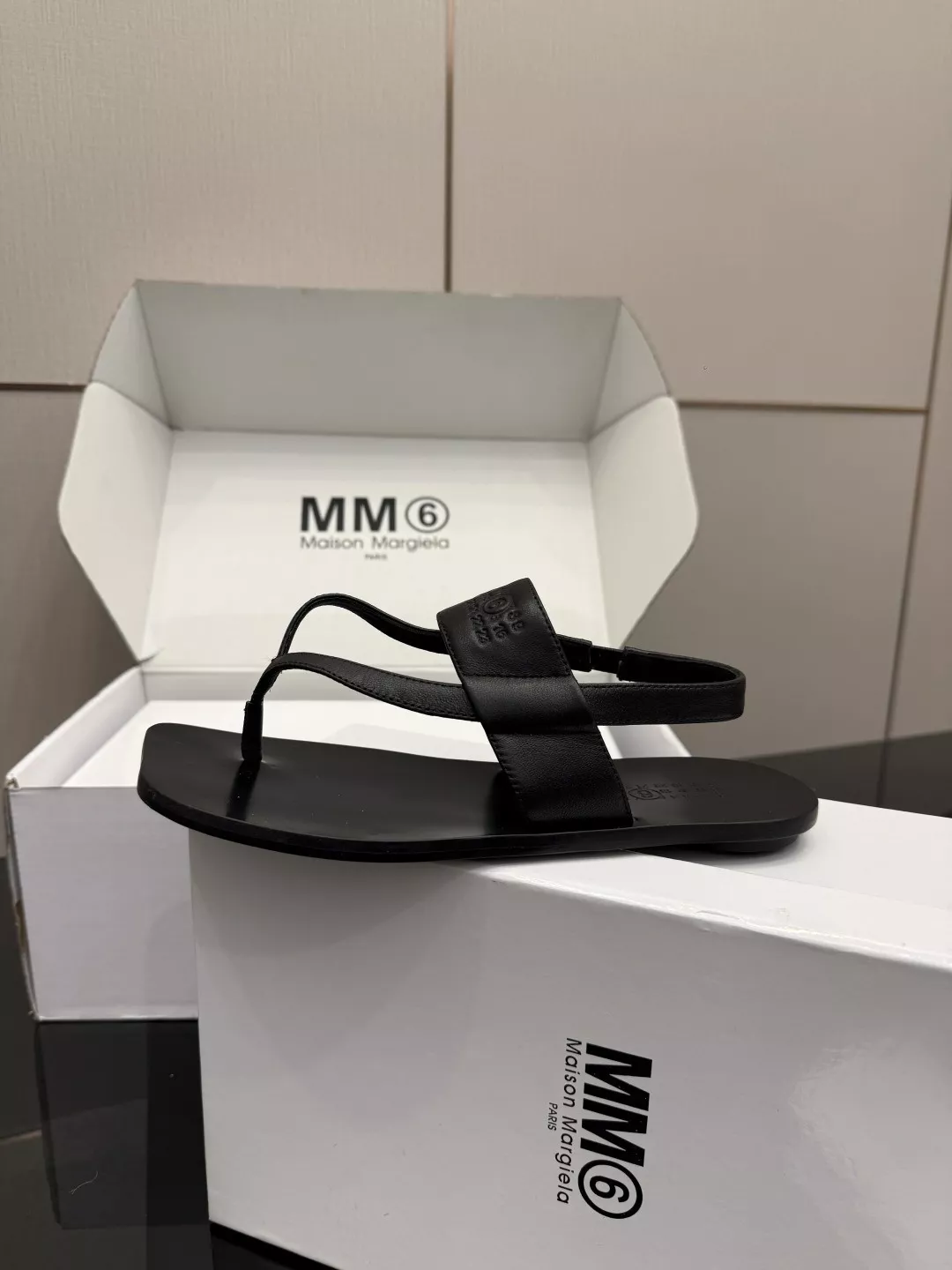 메종마르지엘라 MM6 소프트 레더 쪼리 샌들 상세 이미지 7