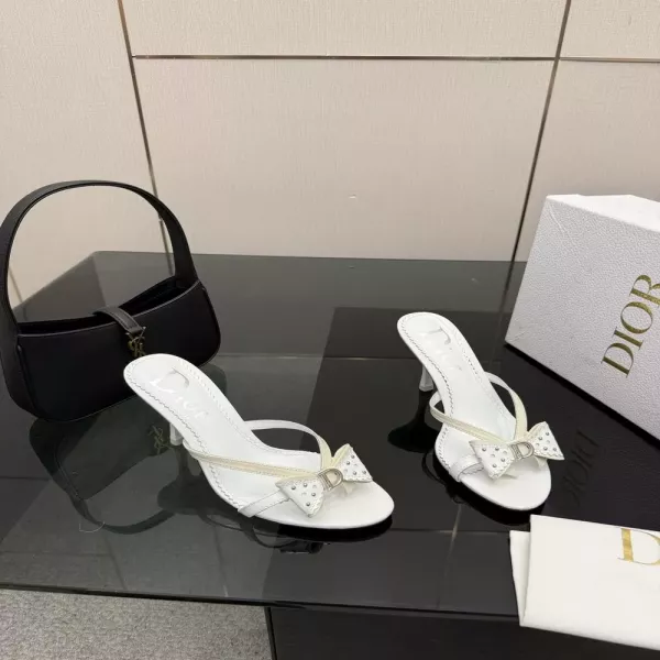 디올 2025 SS 중고풍 토오픈 뮬 힐