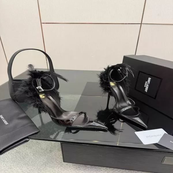 입생로랑 리 고급 메탈체인 포인트 하이힐