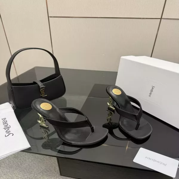 입생로랑 금속 YSL 로고 스트랩 하이힐 샌들