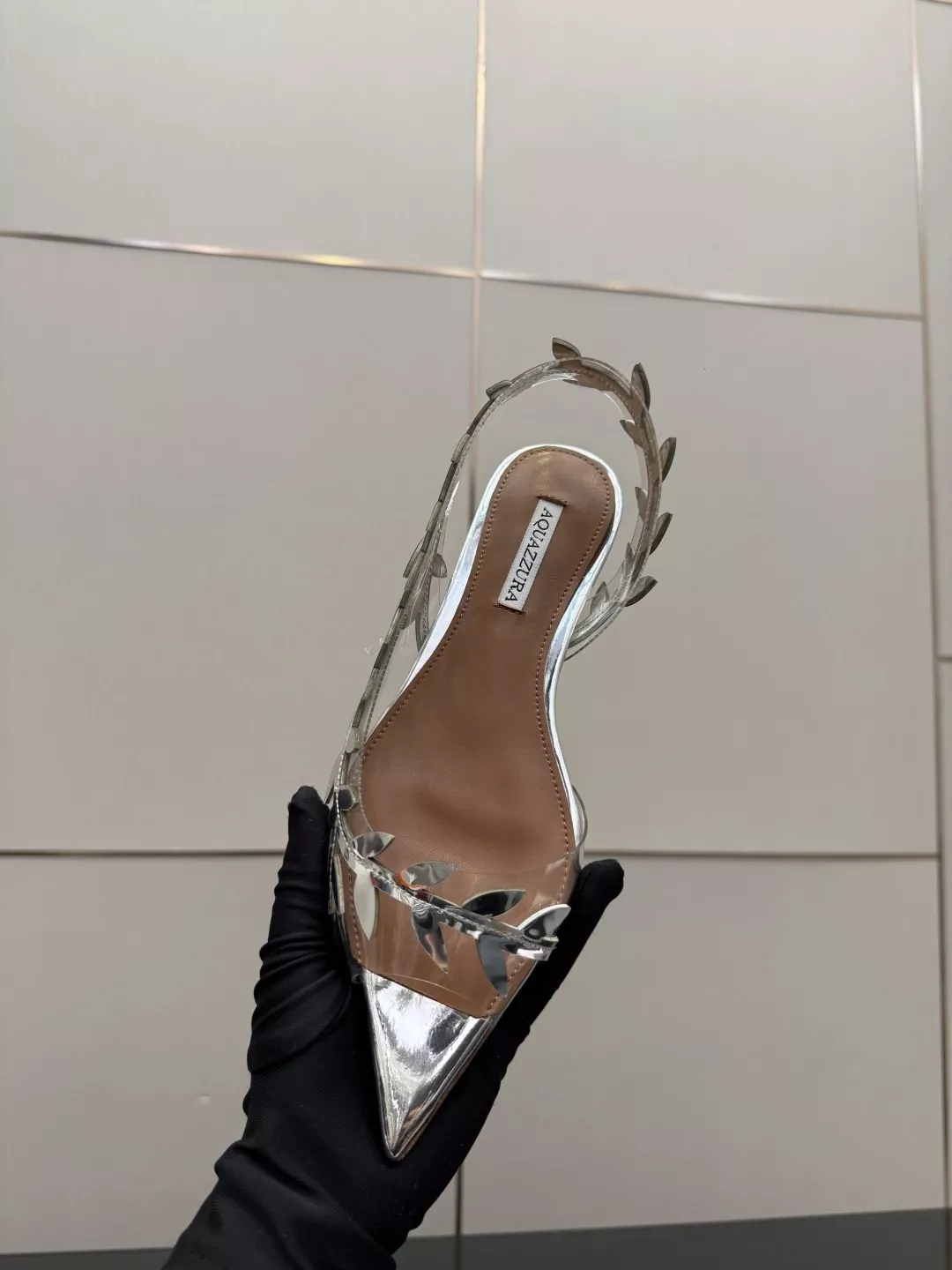 아쿠아주라 스와로브스키 크리스탈 버클 미러 레더 샌들 상세 이미지 9