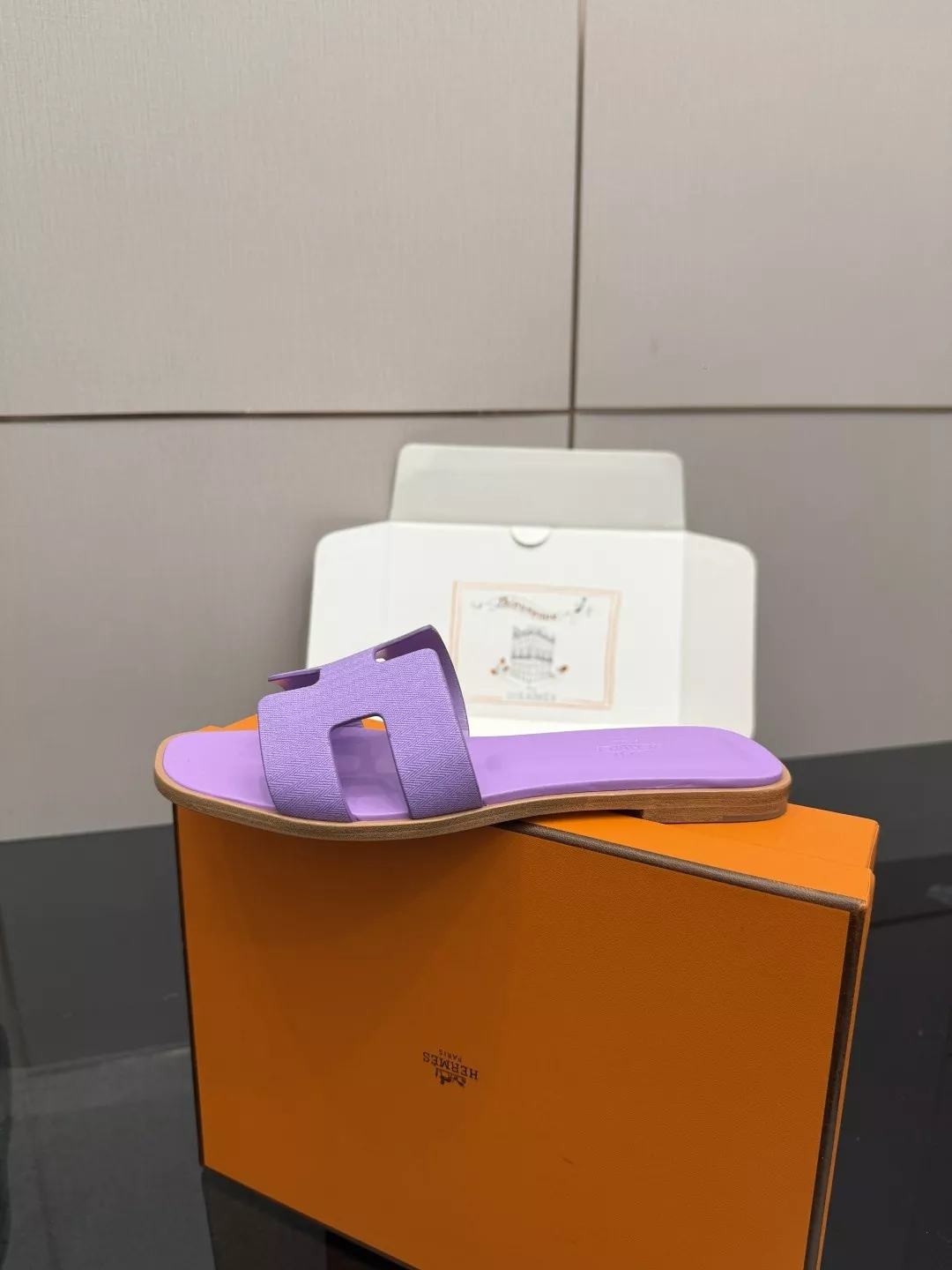 에르메스 미스 켈리 H 로고 플랫 쪼리 샌들 상세 이미지 7