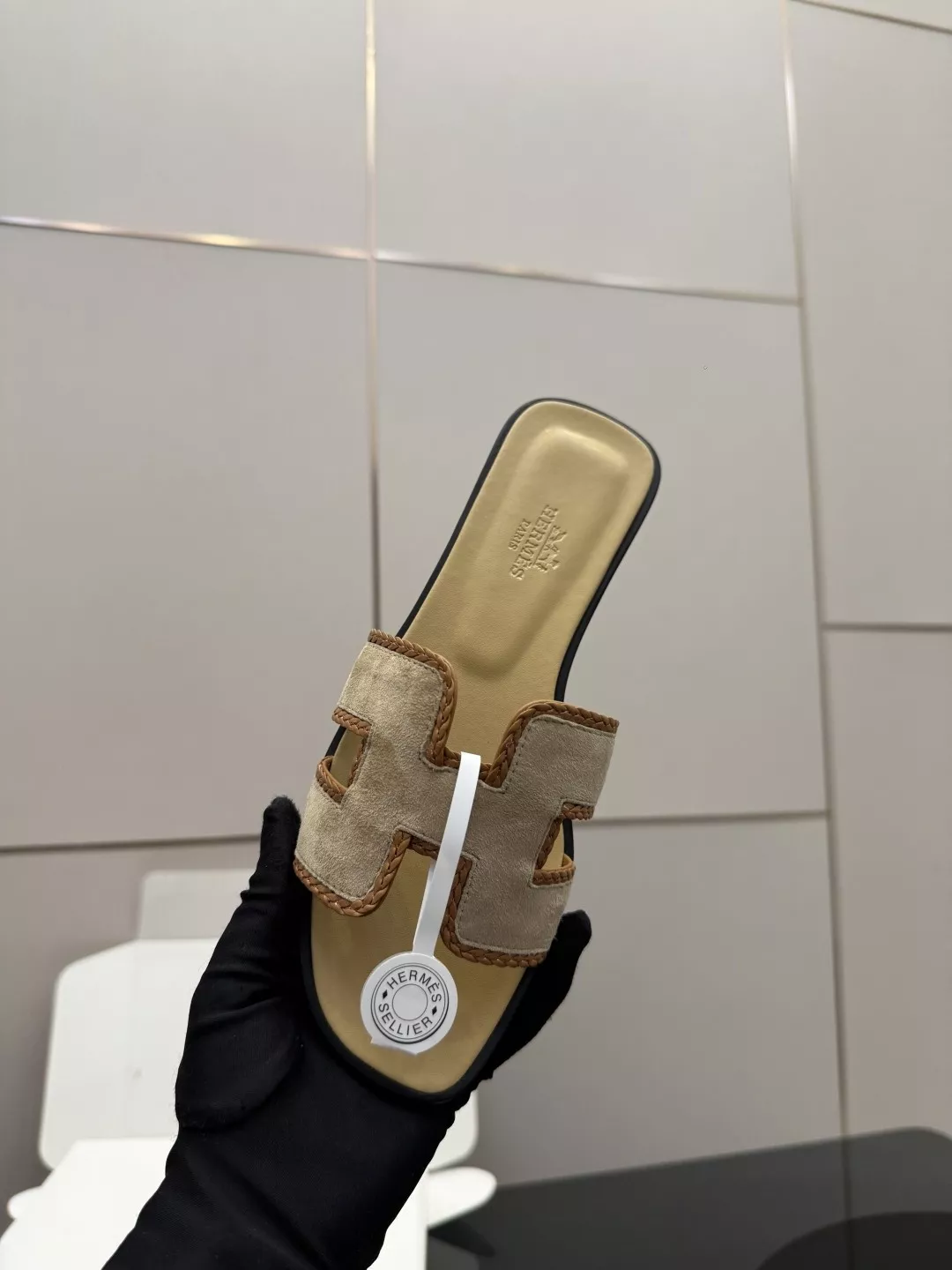 에르메스 오란 H 로고 배색 슬리퍼 상세 이미지 9