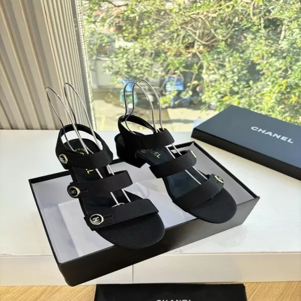 샤넬 더블C 락장식 스퀘어토 힐 샌들