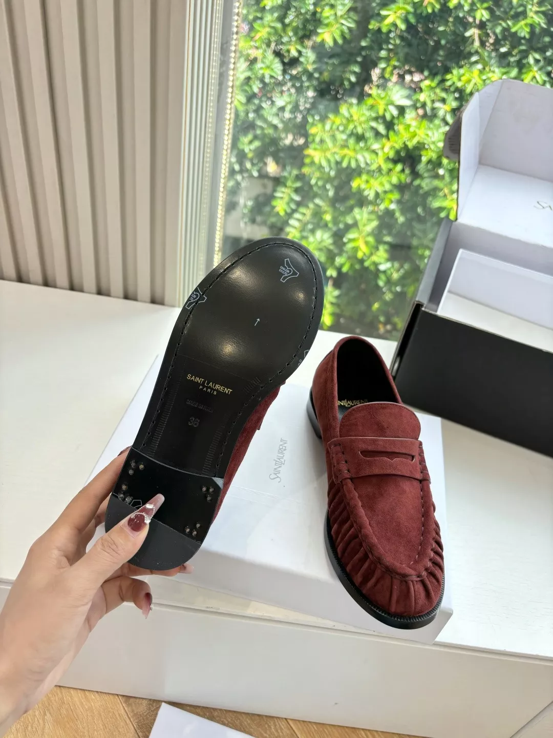 입생로랑 YSL 스몰 로고 로퍼 상세 이미지 6