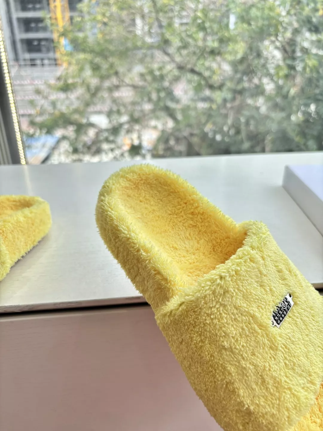 메종마르지엘라 MM6 테리 퍼 슬리퍼 상세 이미지 9