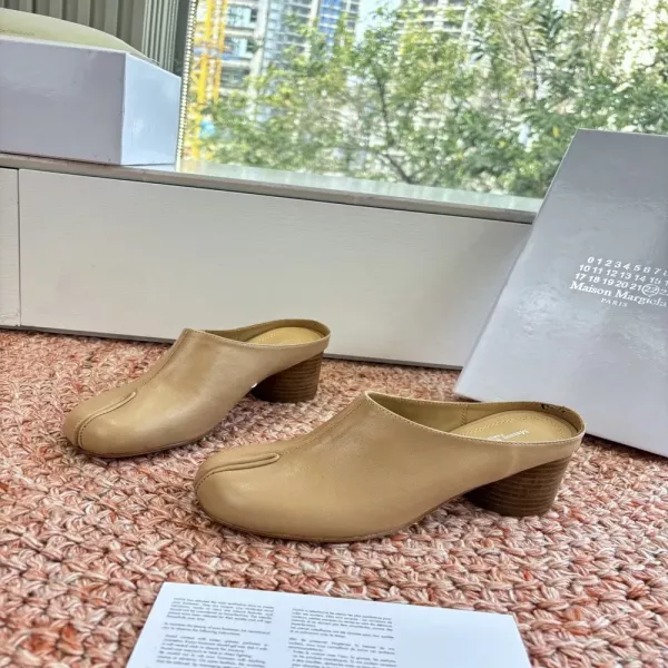 메종마르지엘라 MM6 애플토 토오픈 발레리나 뮬 샌들
