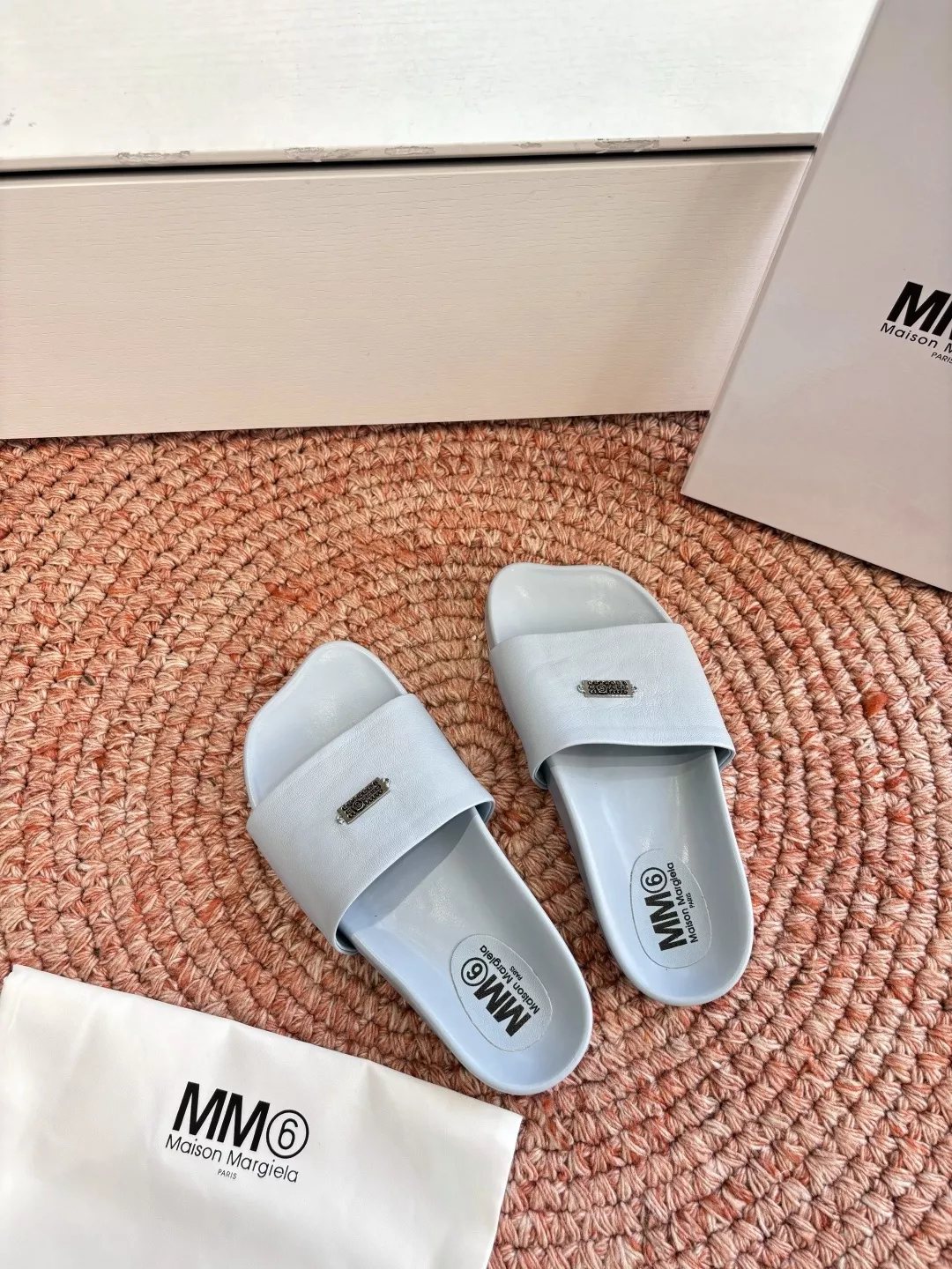 메종마르지엘라 MM6 컬러 블록 원스트랩 슬리퍼 상세 이미지 4