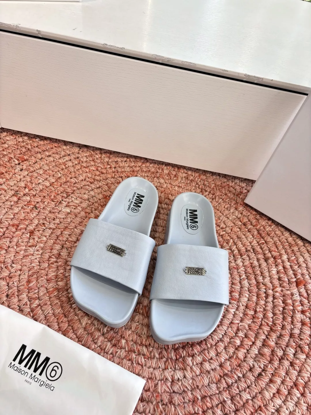 메종마르지엘라 MM6 컬러 블록 원스트랩 슬리퍼 상세 이미지 1