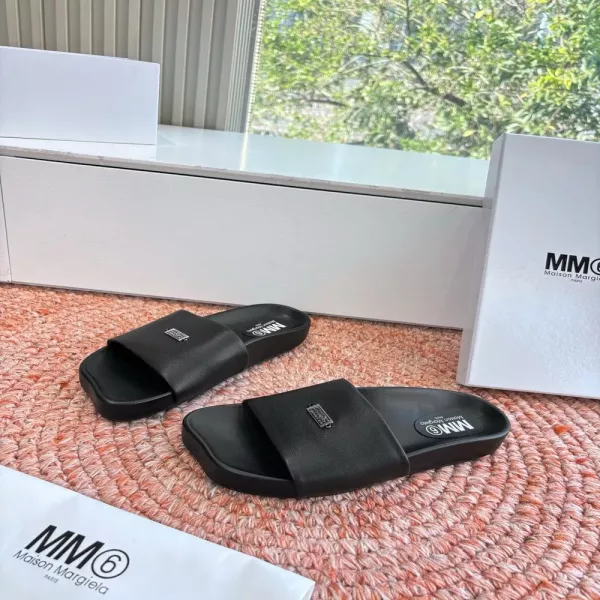 메종마르지엘라 MM6 컬러 블록 원스트랩 슬라이드