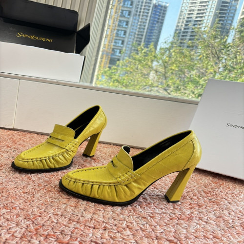 입생로랑 YSL 스몰 로고 하이힐 로퍼
