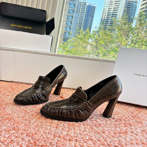 입생로랑 YSL 스몰 로고 하이힐 로퍼