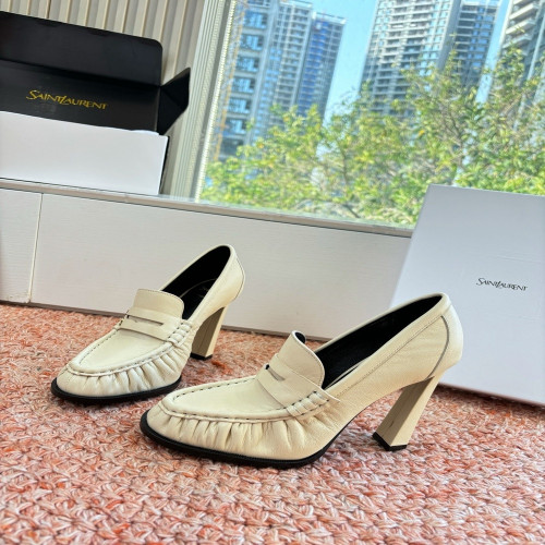입생로랑 YSL 스몰 로고 하이힐 로퍼