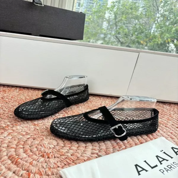 알라이아 피쉬넷 메리제인 플랫 뮬 샌들