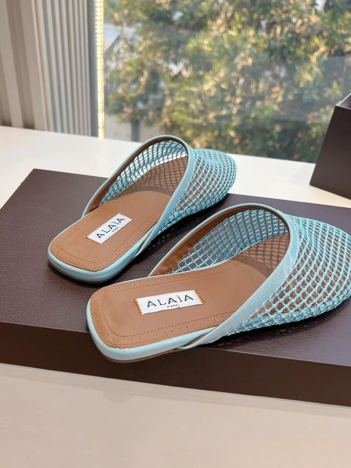 알라이아 피시넷 토오픈 뮬 플랫 상세 이미지 7