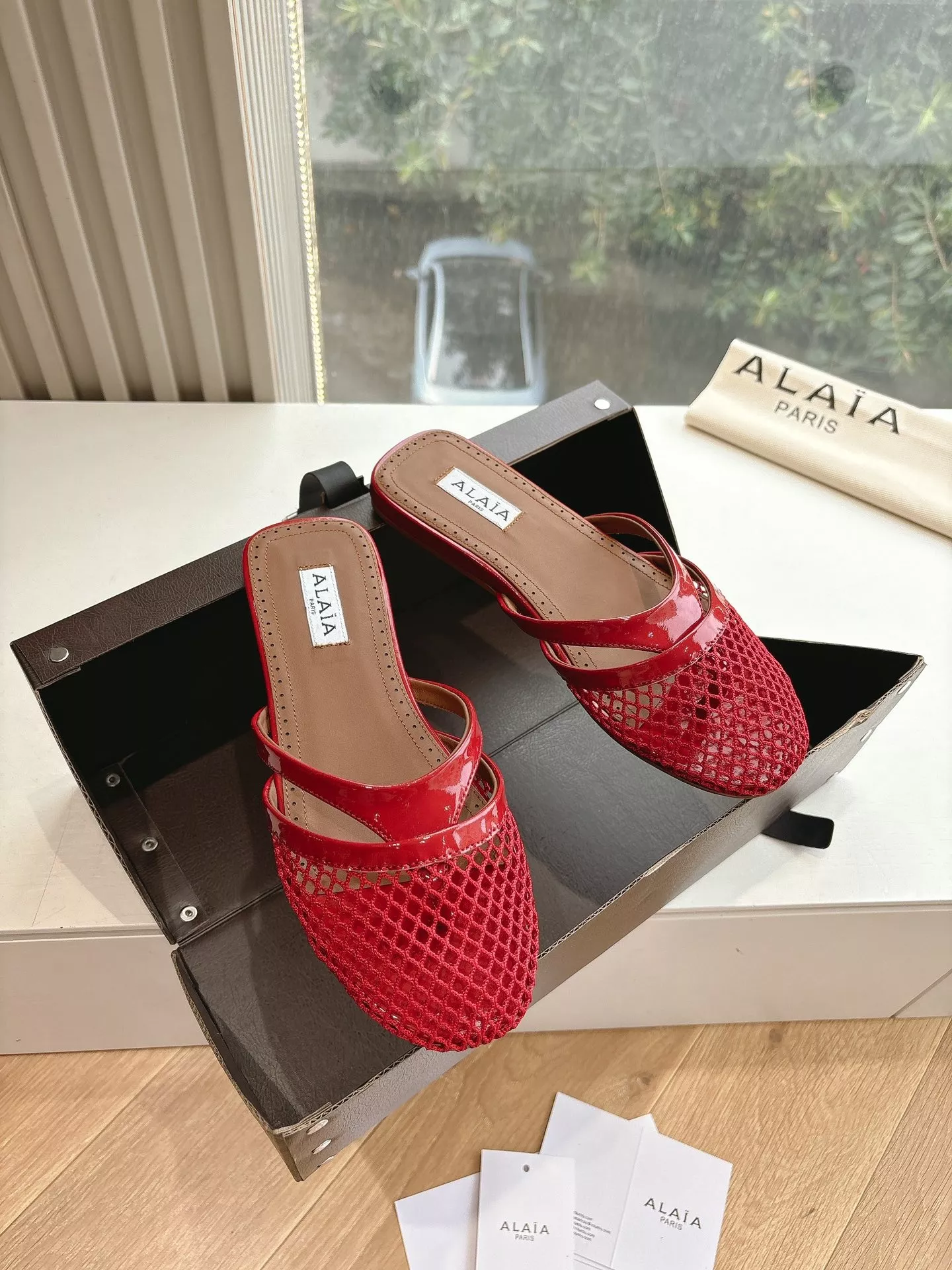 알라이아 피시넷 뮬 플랫 샌들 상세 이미지 2