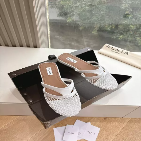알라이아 피시넷 캡토 뮬 샌들