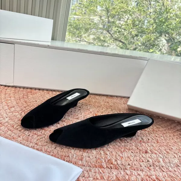 토템 미니멀 벨벳 토오픈 뮬