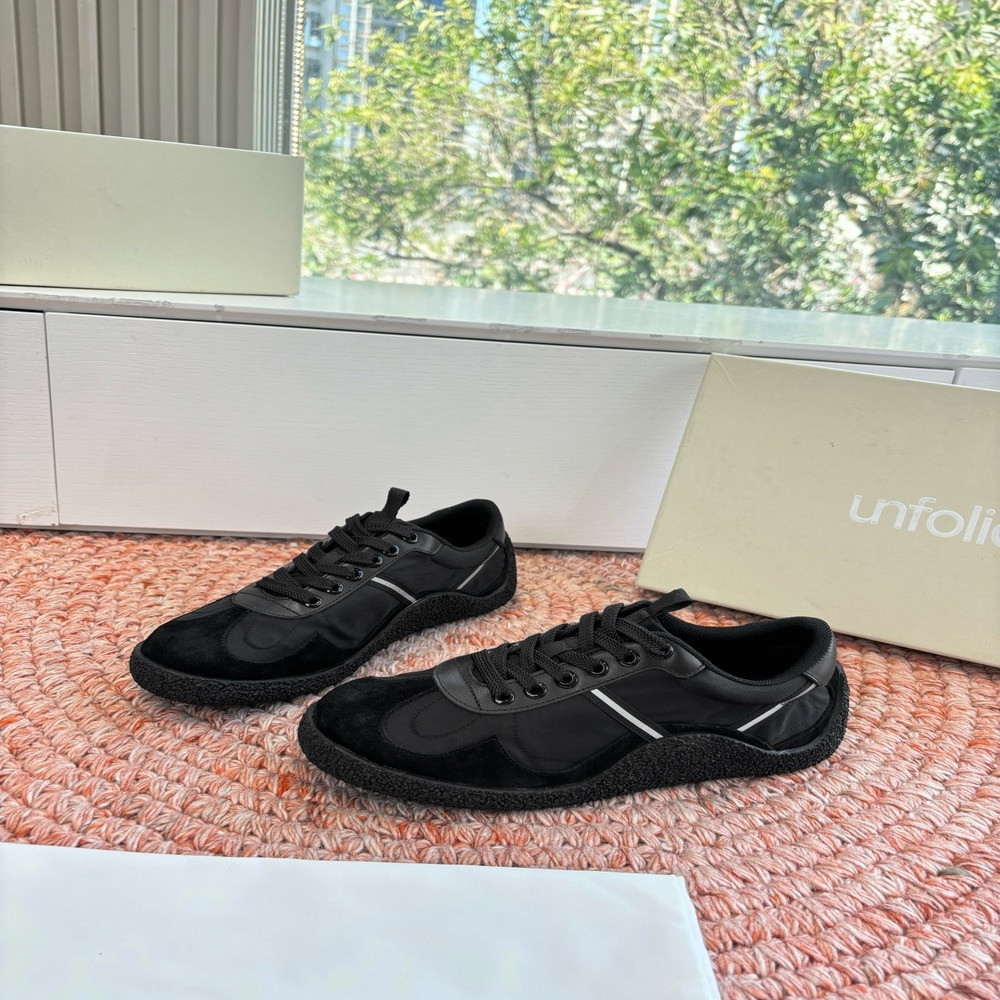 언폴리오 빈티지 무드 스웨이드 배색 로우 스니커즈