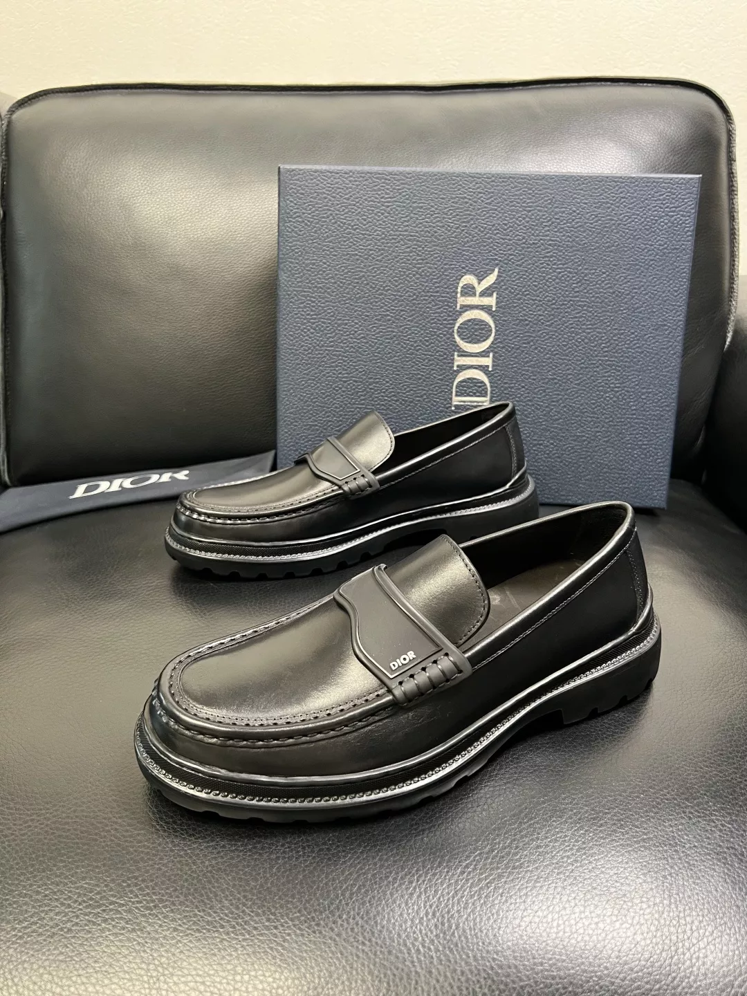 디올 DIOR 클래식 페니 로퍼 상세 이미지 2