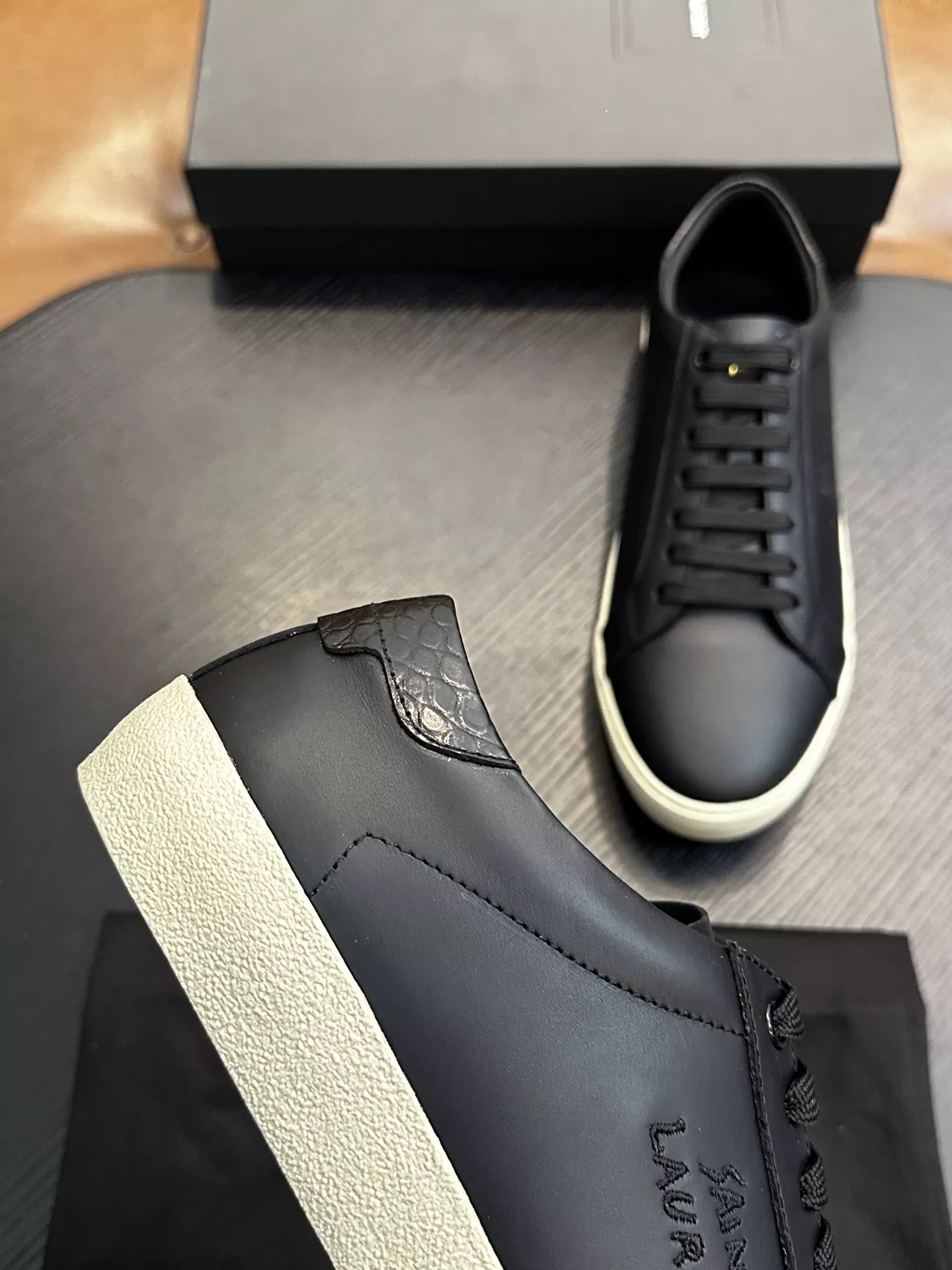 입생로랑 SL 61 로우탑 레이스업 스니커즈 상세 이미지 7