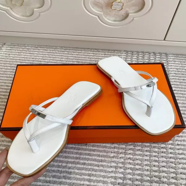 에르메스 미스 켈리 버클 크로스 스트랩 쪼리 샌들