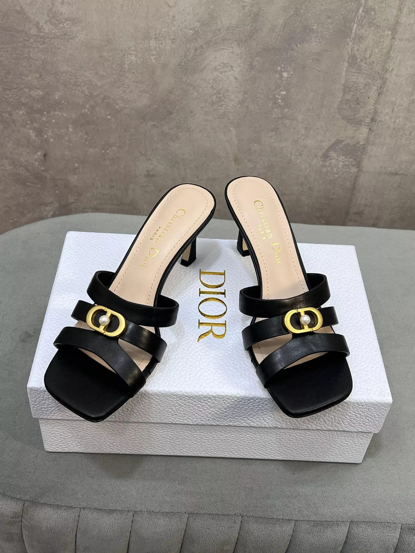 디올 CD 로고 토오픈 하이힐 뮬 상세 이미지 1
