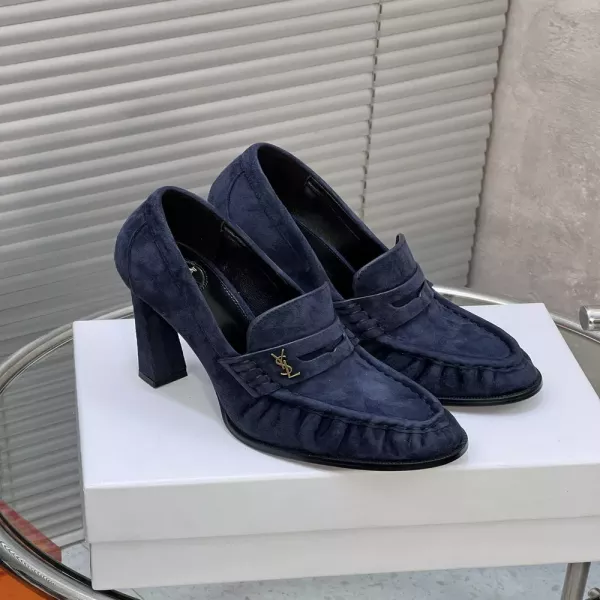 입생로랑 YSL 로고 주름 디테일 뮬 힐