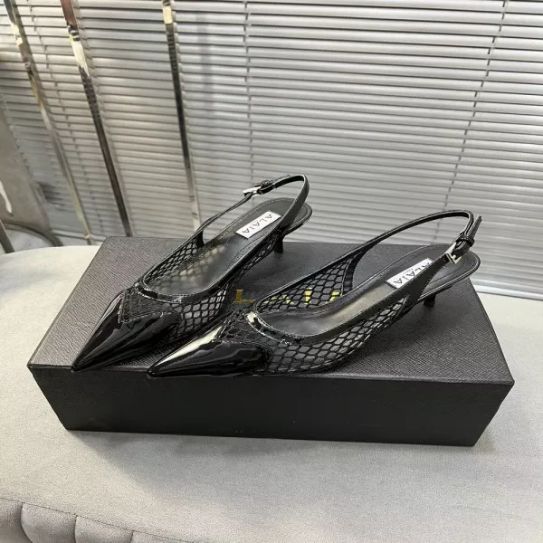 알라이아 하이러브 하트 펀칭 에나멜 메쉬 힐 샌들