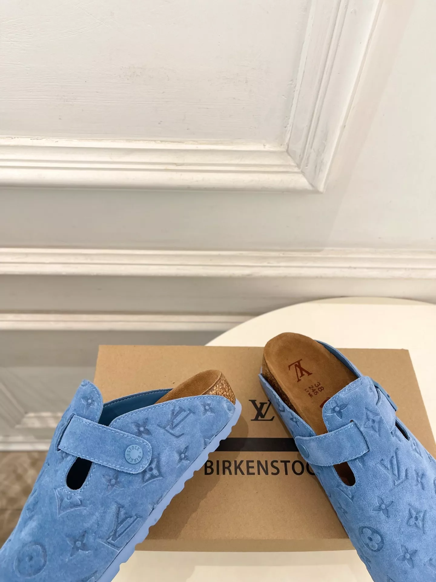 루이비통 버켄스탁 콜라보 보스턴 클로그 슬리퍼 상세 이미지 8