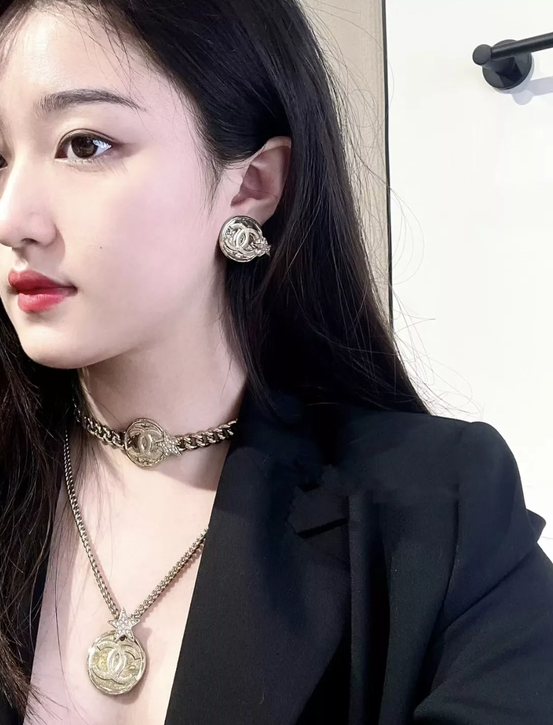 샤넬 라운드 코인 스타 더블C 귀걸이 상세 이미지 7
