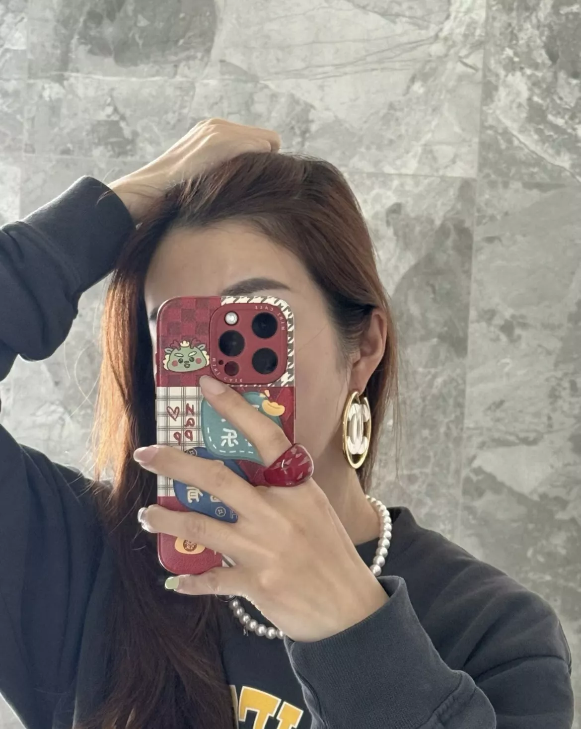 샤넬 화이트 더블C 로고 빅링 이어클립 상세 이미지 14
