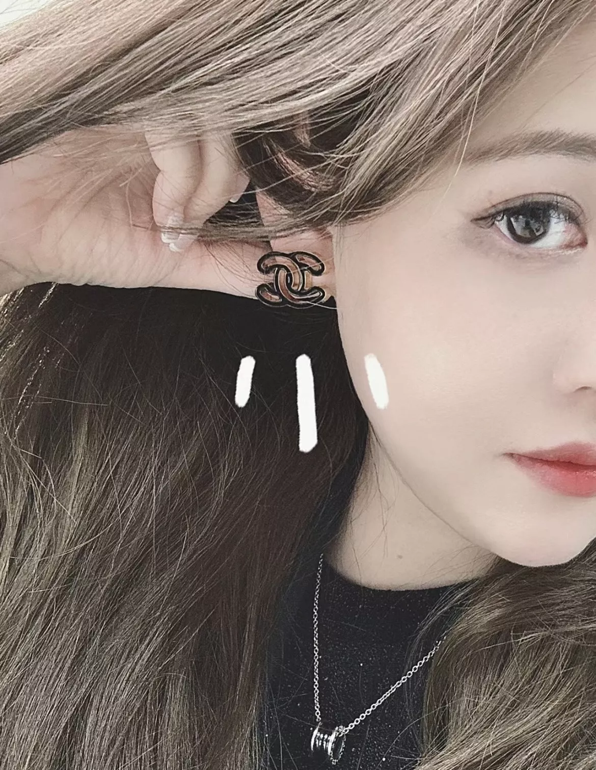 샤넬 만화 스타일 오픈워크 더블 C 이어링 상세 이미지 12