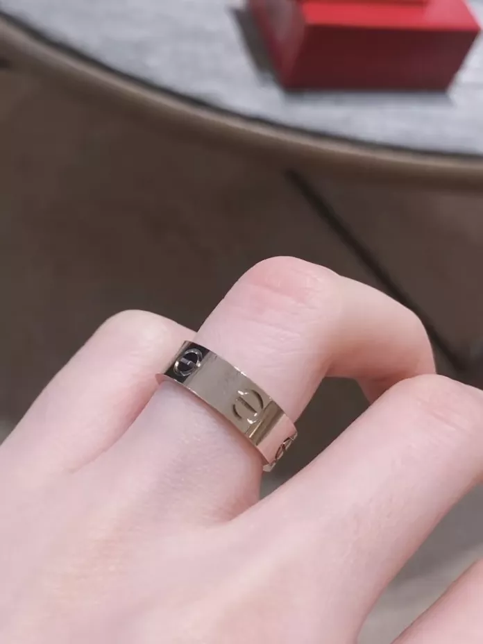 까르띠에 러브 와이드 밴드 링 노다이아 상세 이미지 5