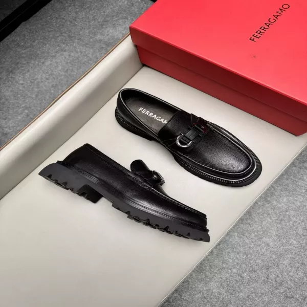 페라가모 비즈니스 가죽 로퍼