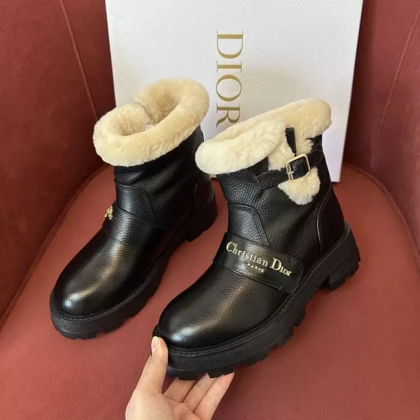 디올 2025 가을겨울 원버튼 첼시 부츠