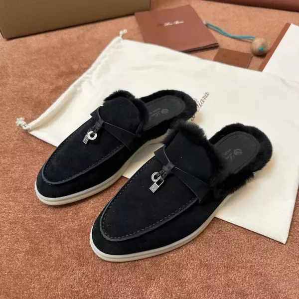 로로피아나 참장식 워크 바부슈 모카신