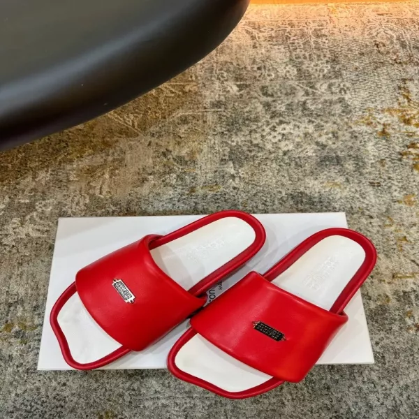 메종마르지엘라 가죽 로고 패치 슬라이드 슬리퍼