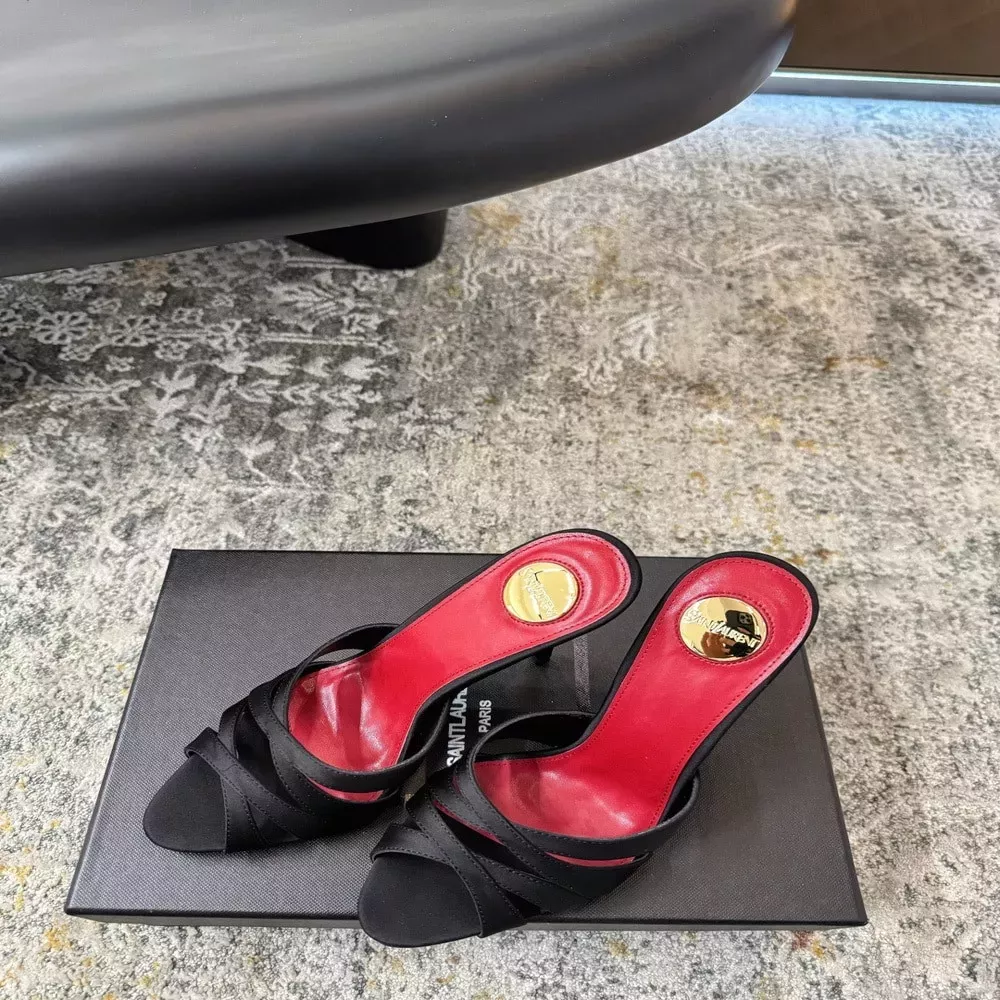 입생로랑 리본 토오픈 뮬 하이힐