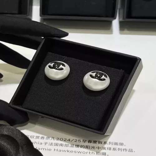 샤넬 블랙 에나멜 더블C 진주 원형 버튼 이어링