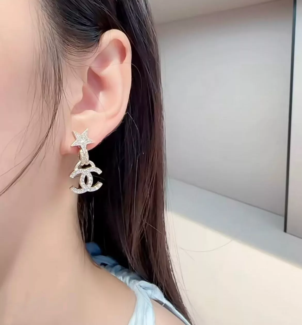 샤넬 별 참 더블C 풀큐빅 스터드 귀걸이 상세 이미지 8