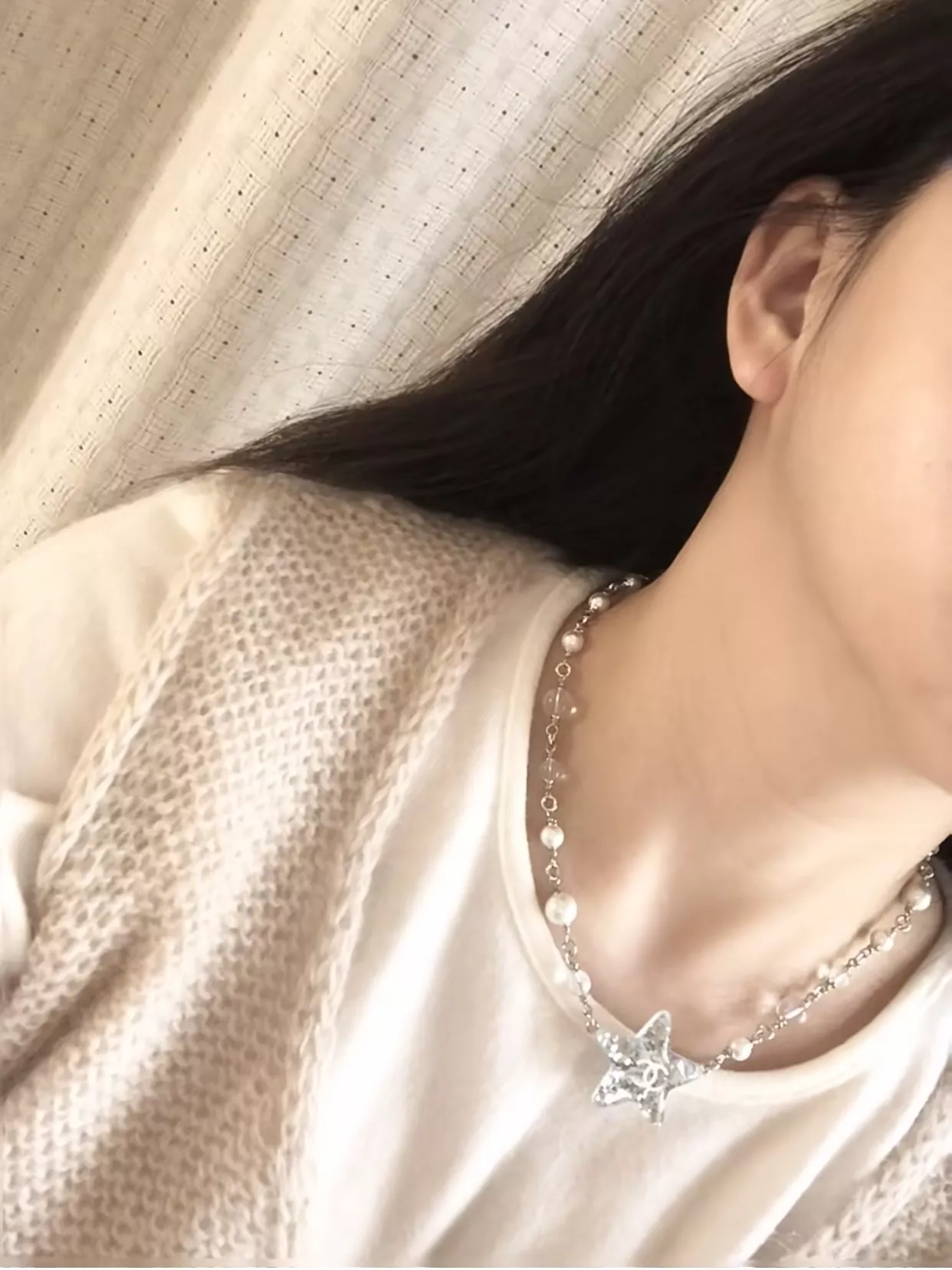 샤넬 스타 오각 아크릴 스팽글 진주 넥클레스 상세 이미지 8
