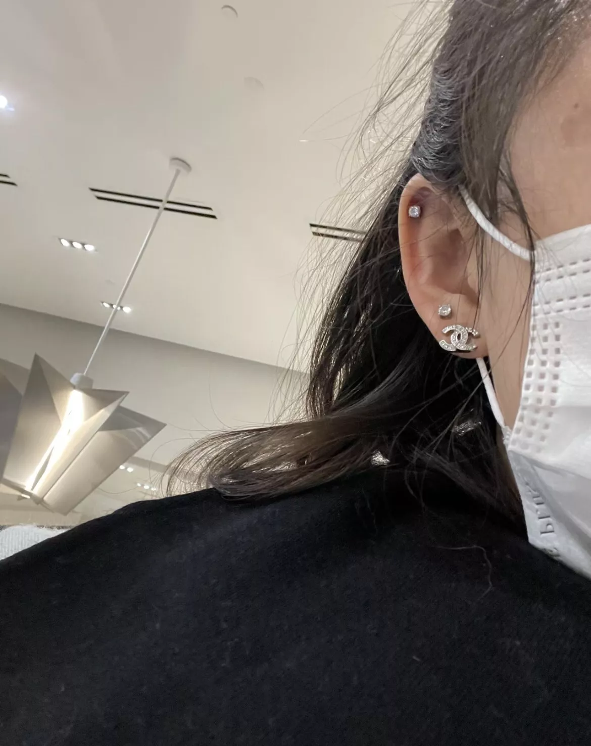샤넬 더블C 클래식 미니 실버 스터드 귀걸이 상세 이미지 8