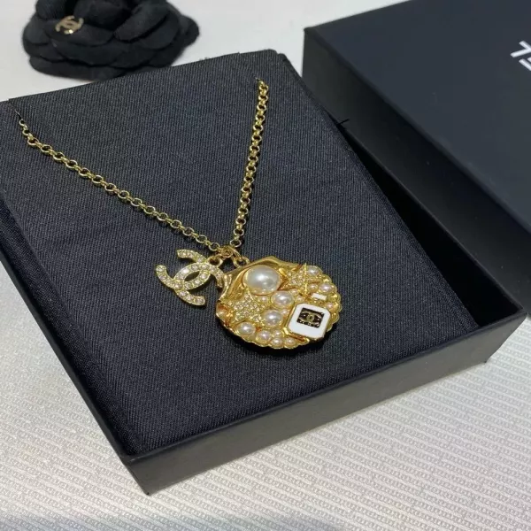 샤넬 골드 베쉘 펄 참 더블C 롱 체인 목걸이