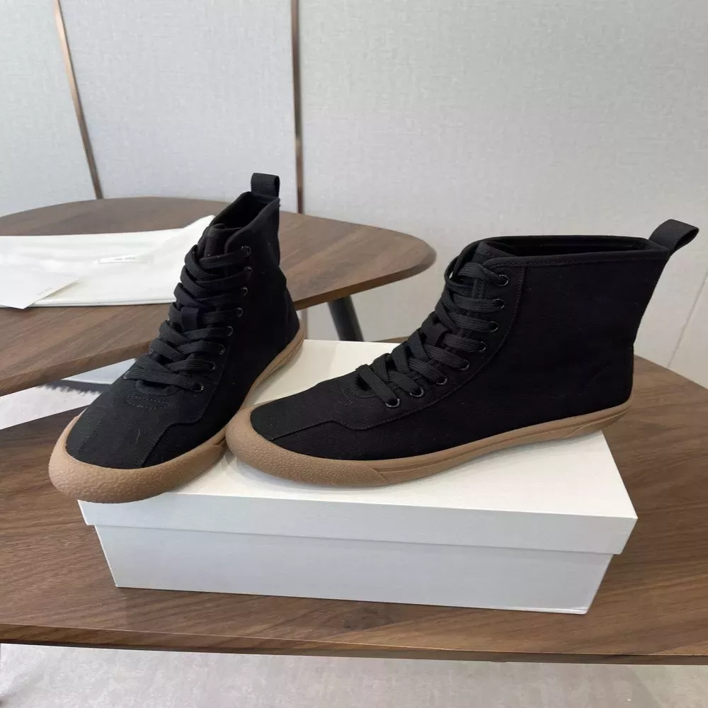더로우 25FW 스트랩 하이탑 부츠
